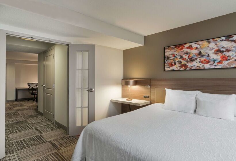 هتل Hilton Garden Inn Syracuse