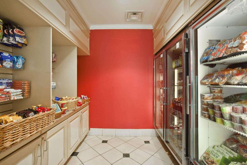 هتل Hilton Garden Inn Syracuse