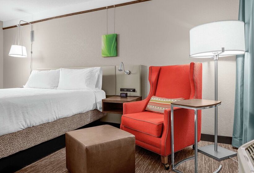 هتل Hilton Garden Inn Wilmington Mayfaire Town Center