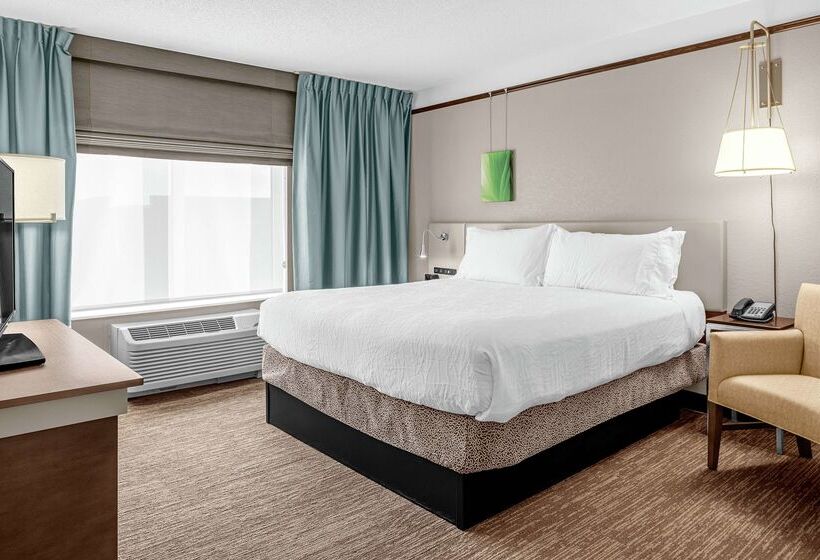 هتل Hilton Garden Inn Wilmington Mayfaire Town Center