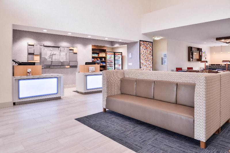 בית מלון כפרי Holiday Inn Express Tampa North Telecom Park, An Ihg
