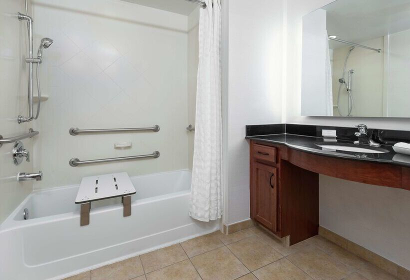 Hotel Homewood Suites By Hilton Clevelandbeachwood