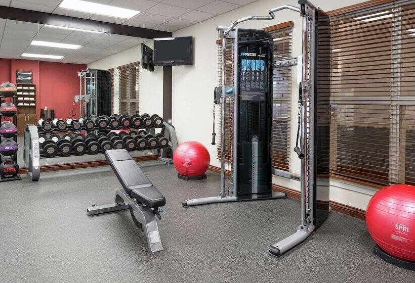 هتل Homewood Suites By Hilton Clevelandbeachwood