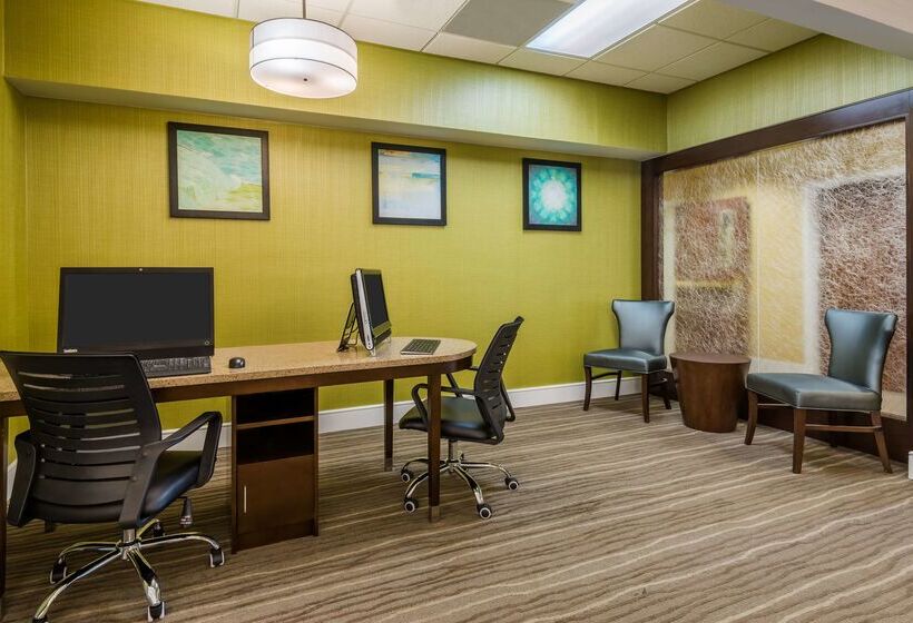 هتل Homewood Suites By Hilton St. Louis Riverport Airport West