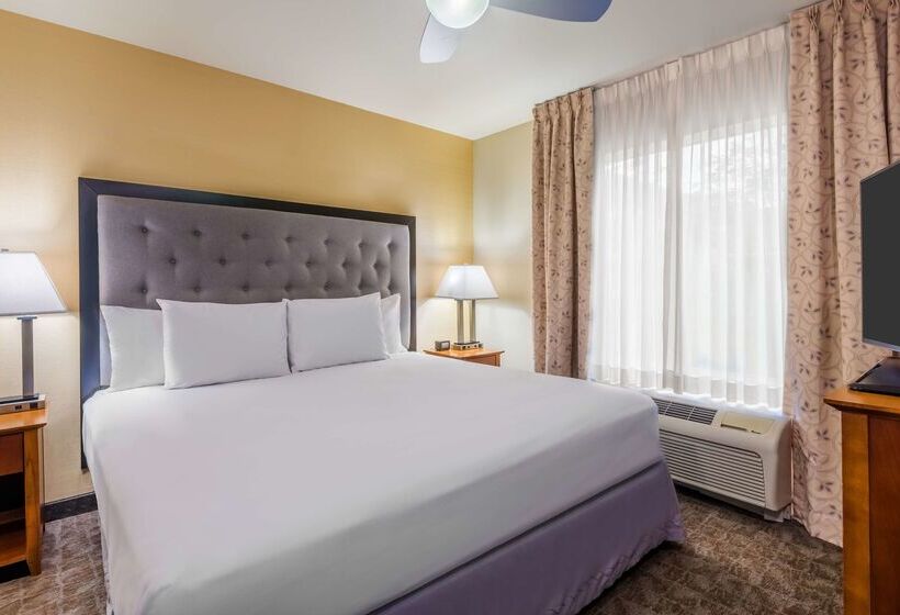 هتل Homewood Suites By Hilton St. Louis Riverport Airport West