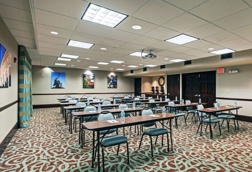 هتل Homewood Suites By Hilton Wichita Falls