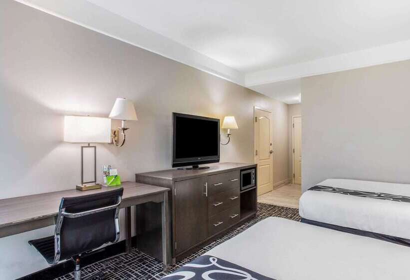 هتل La Quinta Inn & Suites By Wyndham Fultondale Birmingham N