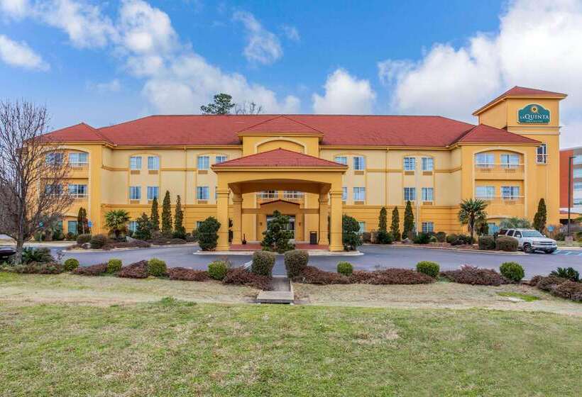 هتل La Quinta Inn & Suites By Wyndham Fultondale Birmingham N