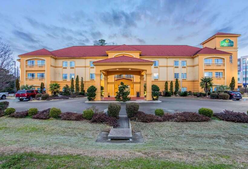 هتل La Quinta Inn & Suites By Wyndham Fultondale Birmingham N