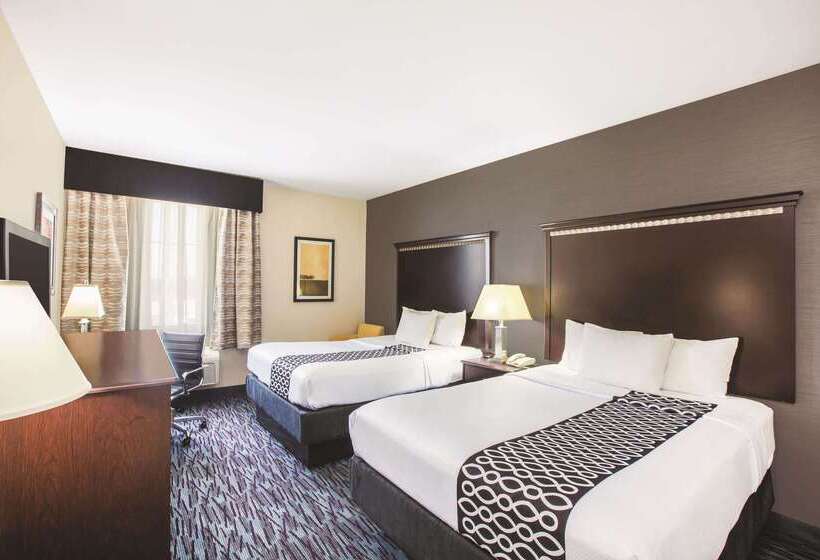 هتل La Quinta Inn & Suites By Wyndham Allen At The Village