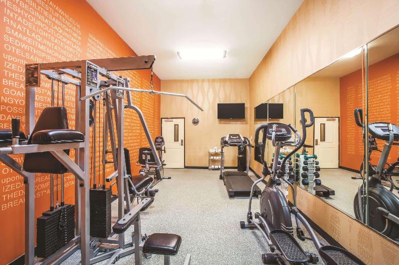 هتل La Quinta Inn & Suites By Wyndham Allen At The Village