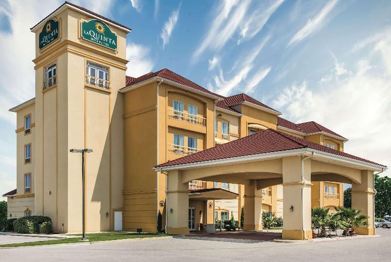 هتل La Quinta By Wyndham Brownwood