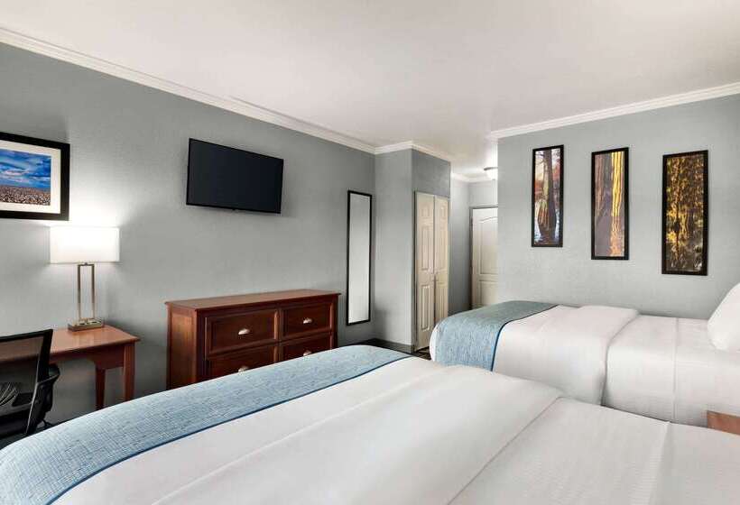 호텔 La Quinta By Wyndham Dublin