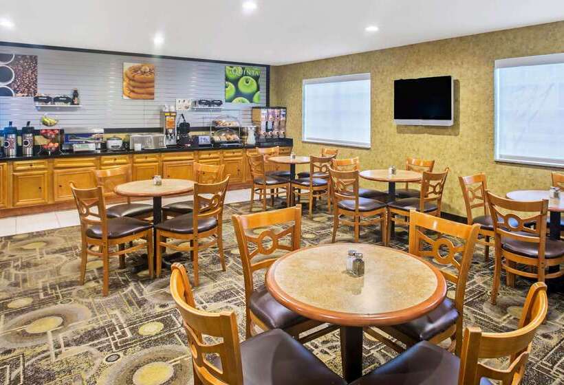 هتل La Quinta By Wyndham Fort Smith