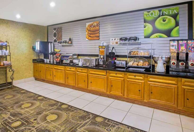 هتل La Quinta By Wyndham Fort Smith