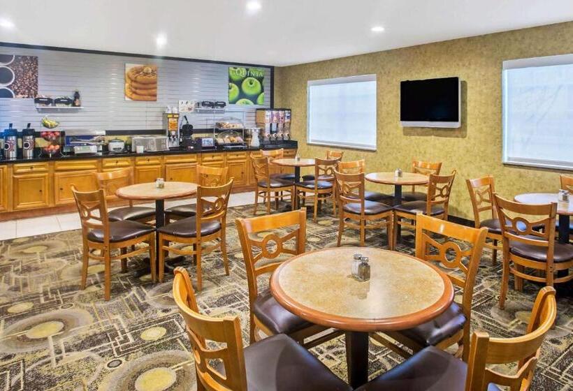 هتل La Quinta By Wyndham Fort Smith
