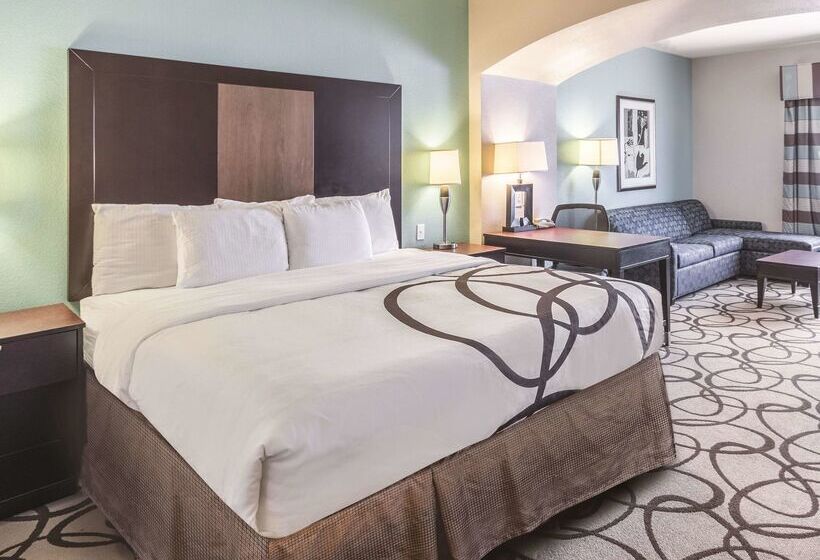 هتل La Quinta By Wyndham Fort Worth   Lake Worth