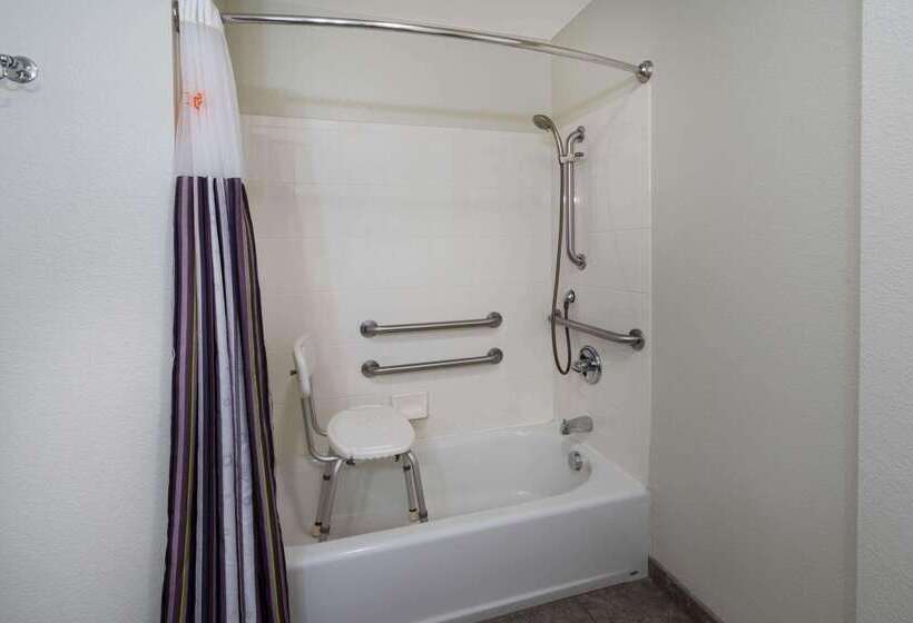 هتل La Quinta Inn & Suites By Wyndham Loveland Estes Park