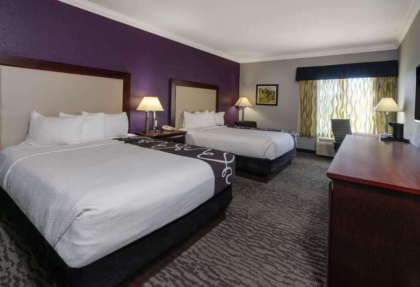 هتل La Quinta Inn & Suites By Wyndham Loveland Estes Park
