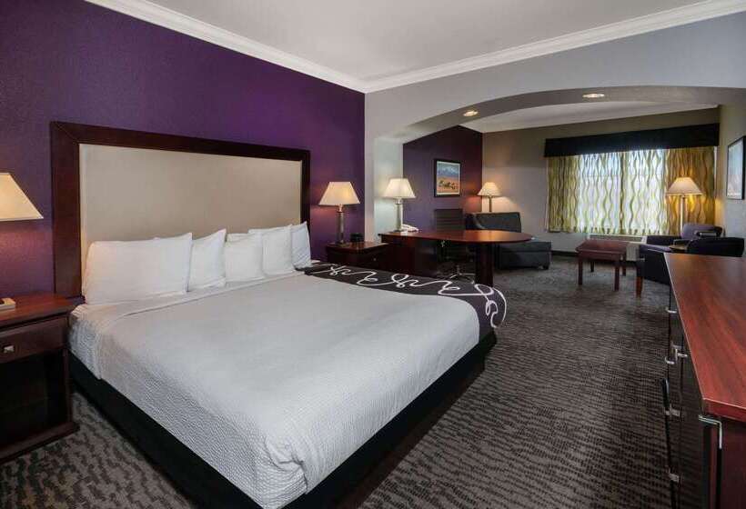 هتل La Quinta Inn & Suites By Wyndham Loveland Estes Park