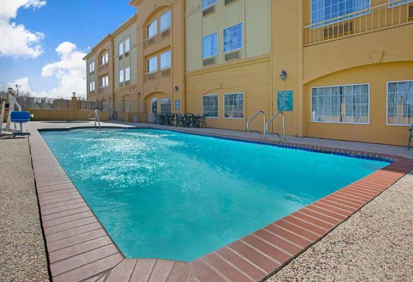 هتل La Quinta By Wyndham Pearland