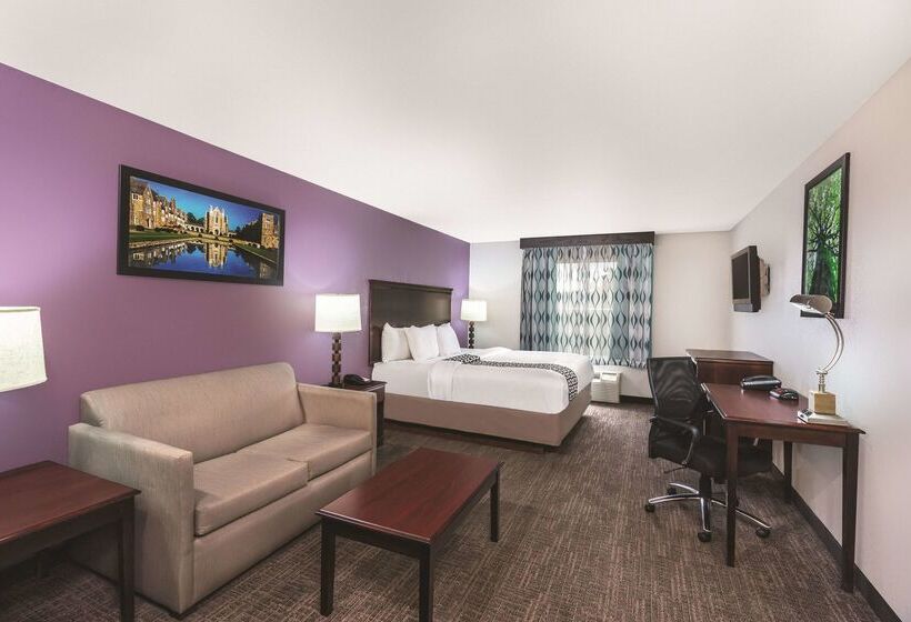 هتل La Quinta By Wyndham Rome