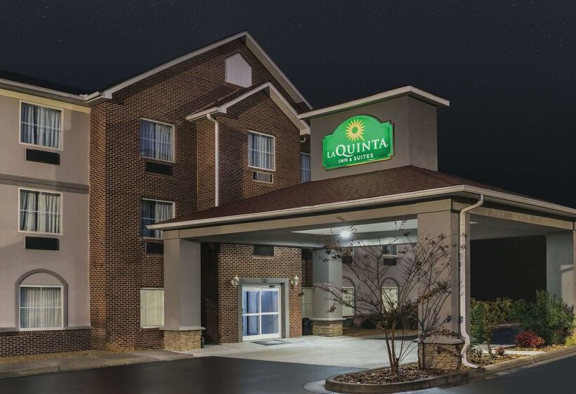 هتل La Quinta Inn & Suites By Wyndham Rome