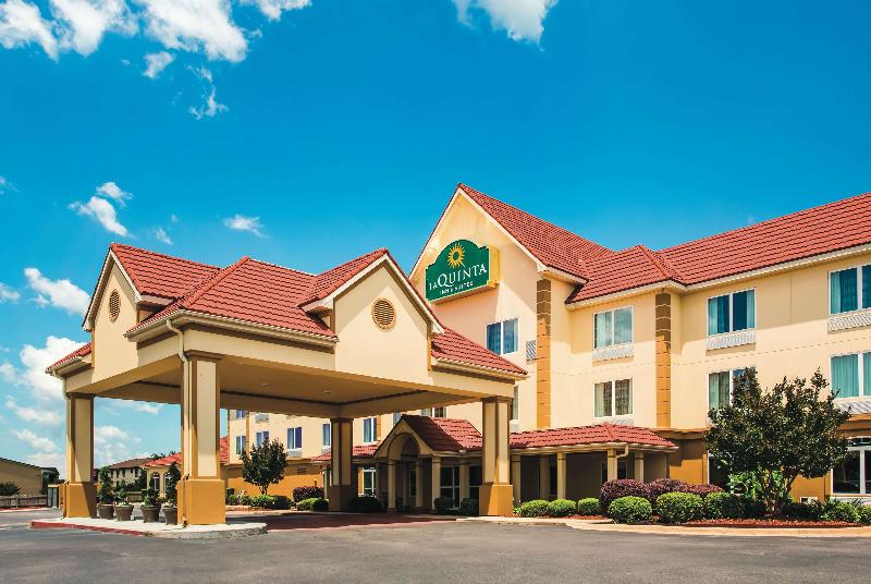هتل La Quinta By Wyndham Russellville