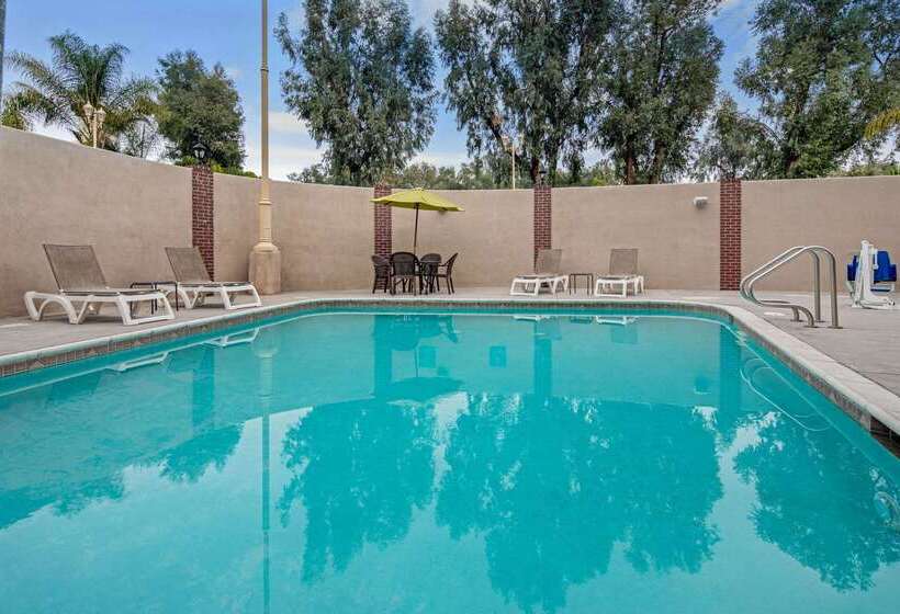 בית מלון כפרי La Quinta By Wyndham Temecula