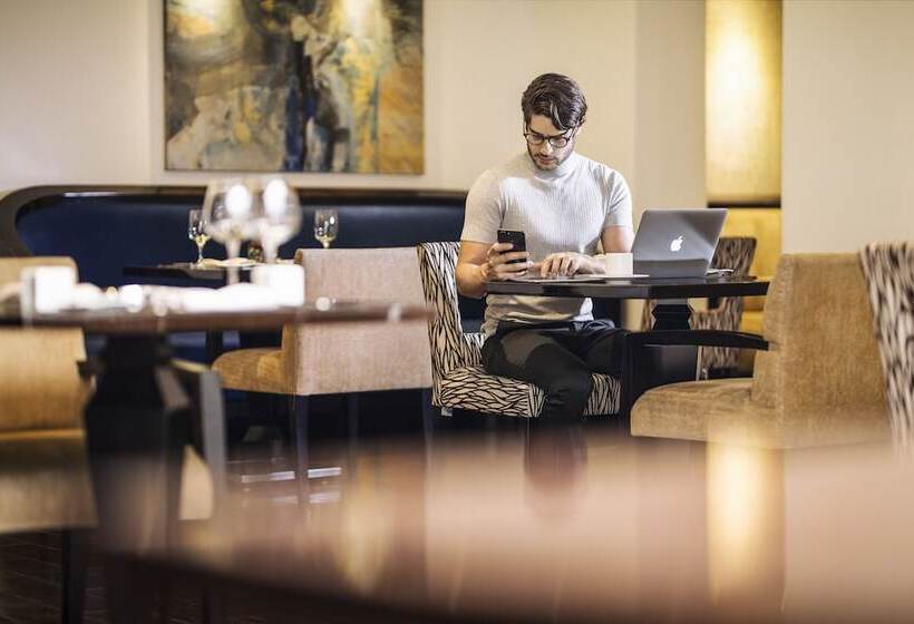 Le Parc Hotel, Beyond Stars