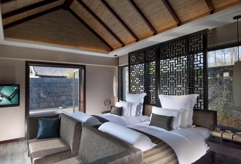 בית מלון כפרי Pullman Lijiang Resort & Spa