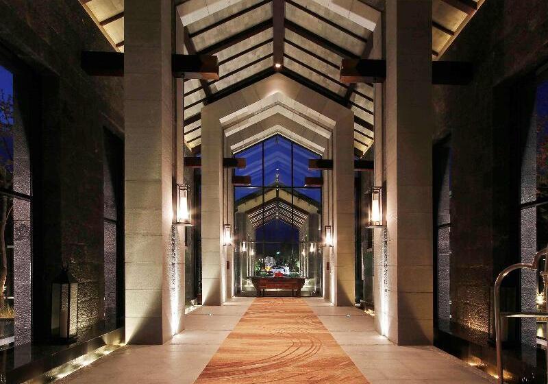 בית מלון כפרי Pullman Lijiang Resort & Spa