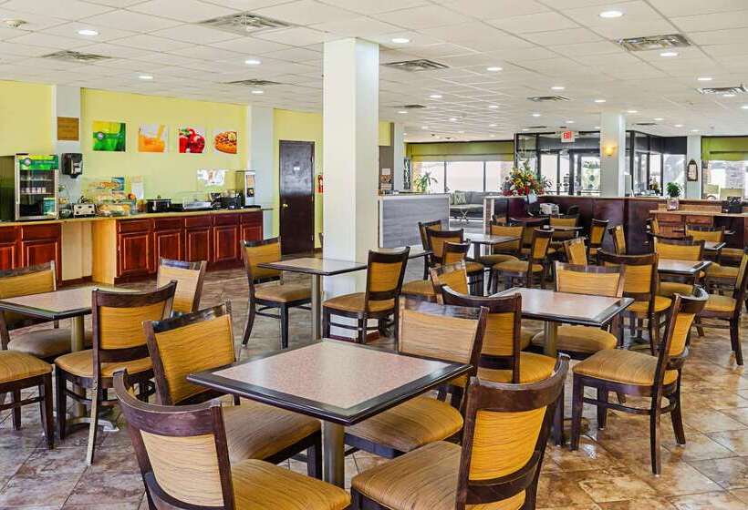 هتل Quality Inn Biloxi Beach
