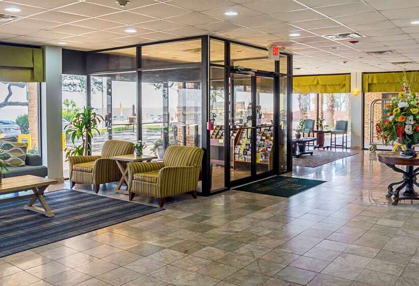 هتل Quality Inn Biloxi Beach