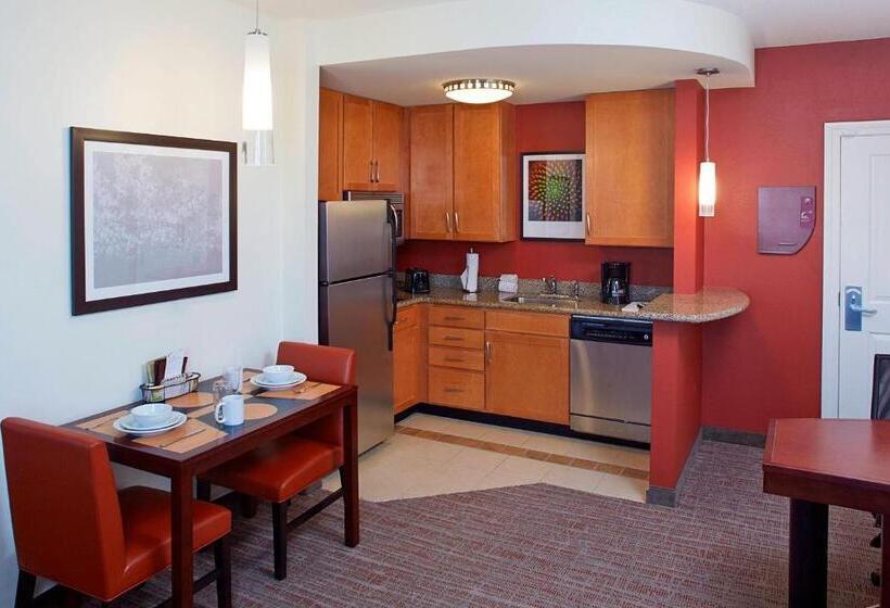 هتل Residence Inn By Marriot Clearwater Downtown
