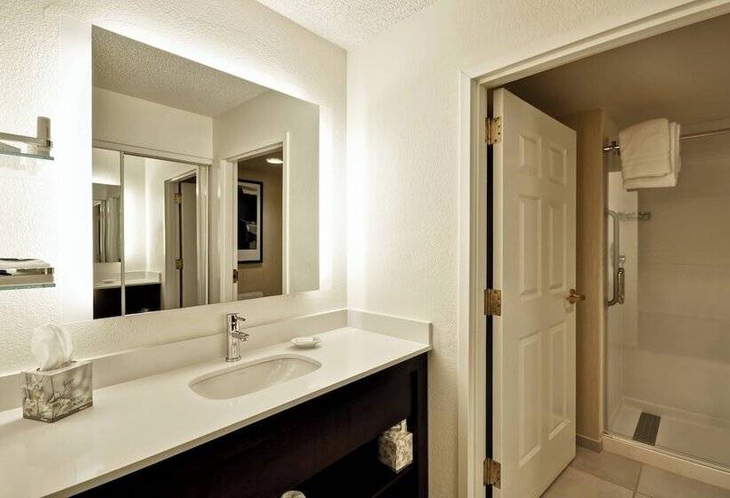 فندق Residence Inn By Marriott Jacksonville Airport