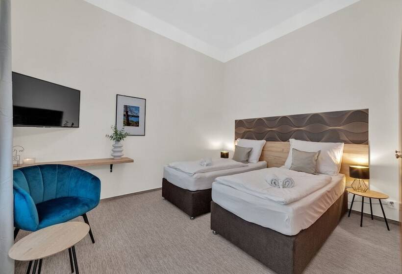 هتل Rezidence Villa Gloria