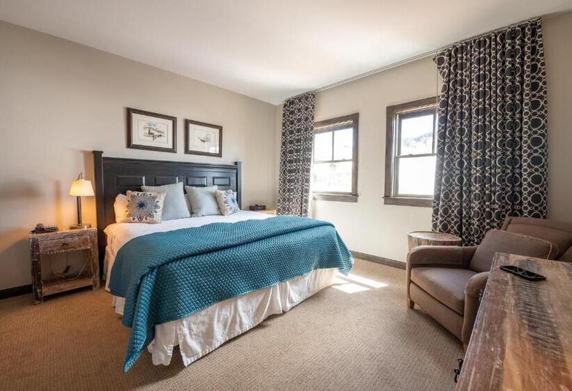 هتل The Lodge At Mountaineer Square