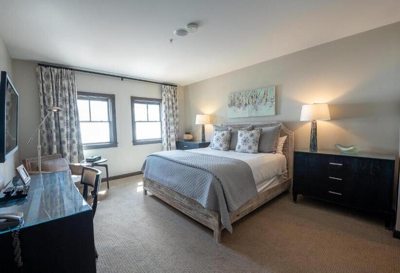 هتل The Lodge At Mountaineer Square