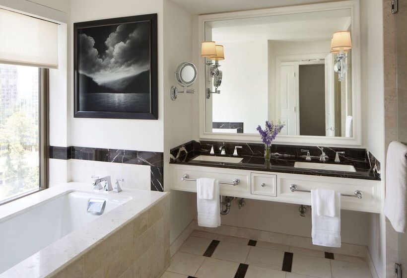 هتل Waldorf Astoria Atlanta Buckhead