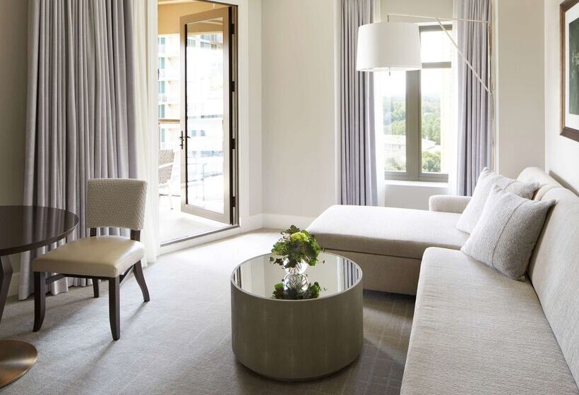 هتل Waldorf Astoria Atlanta Buckhead