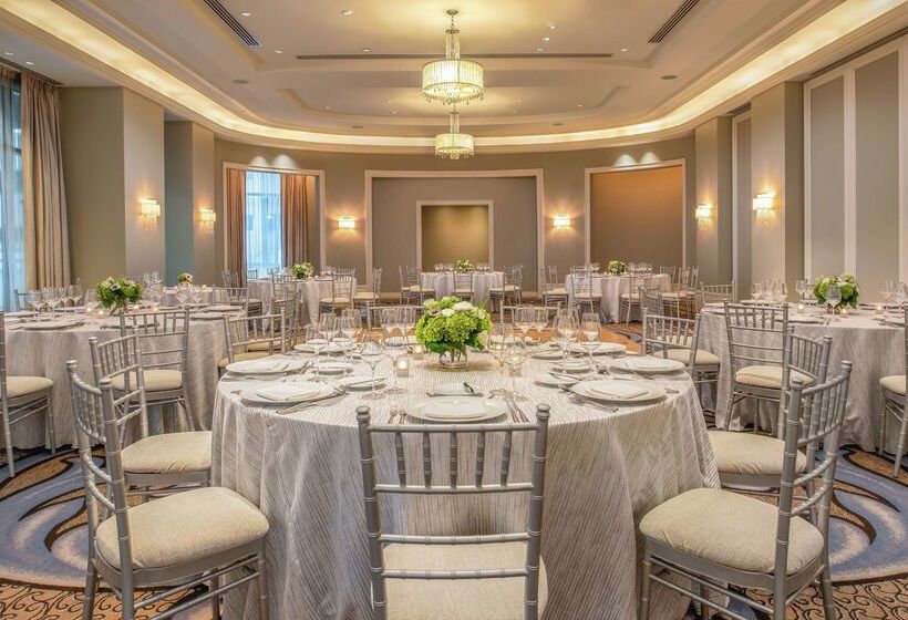 هتل Waldorf Astoria Atlanta Buckhead
