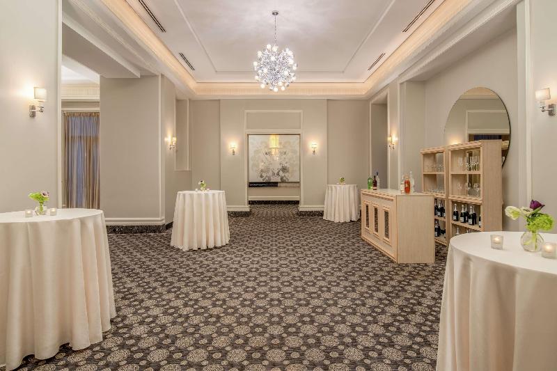 هتل Waldorf Astoria Atlanta Buckhead