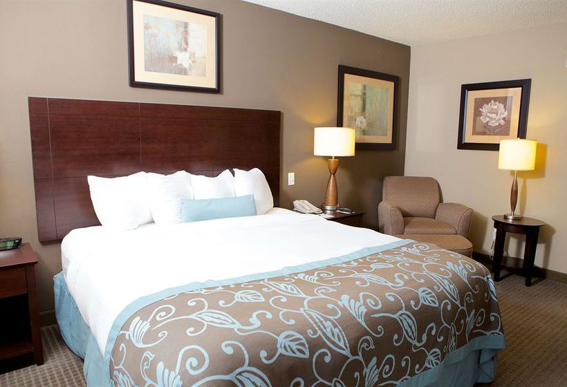 בית מלון כפרי Best Western Plus St. Louis West  Chesterfield