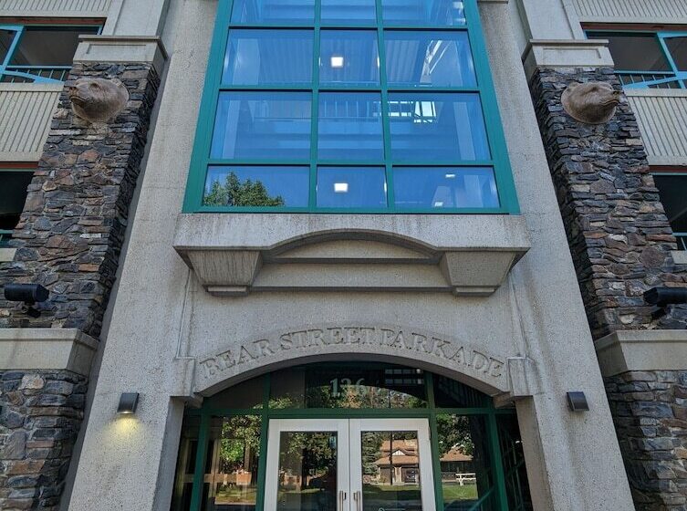 King Edward Hotel