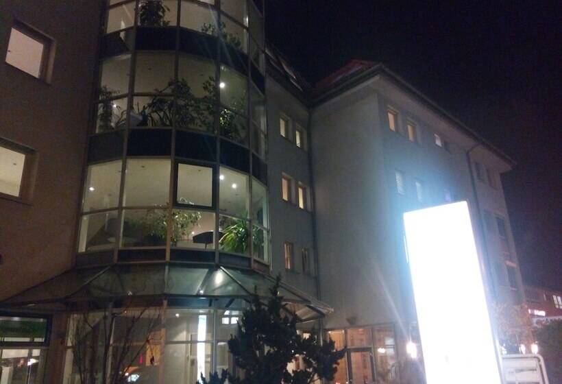 Fotos del hotel Central  Winnenden:  2