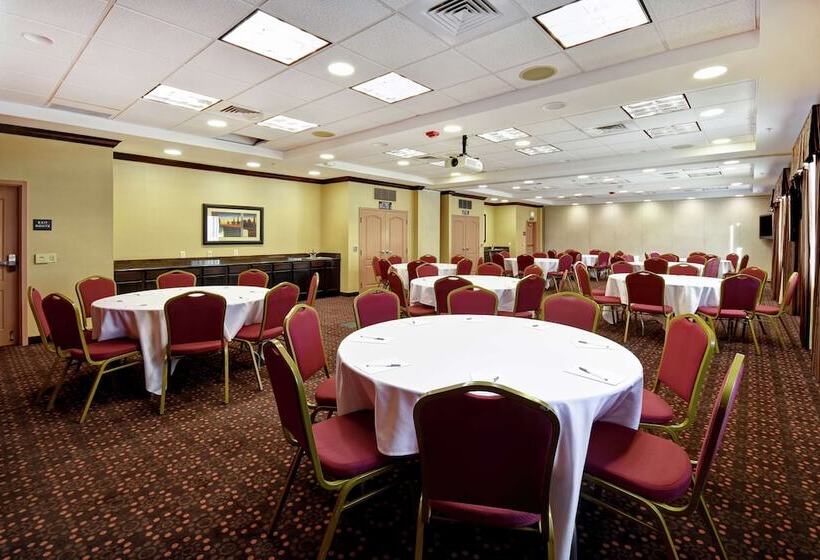 Hampton Inn & Suites Folsom