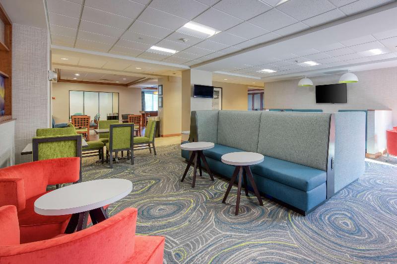 Hampton Inn Wilmingtonuniversity Area/smith Creek Station
