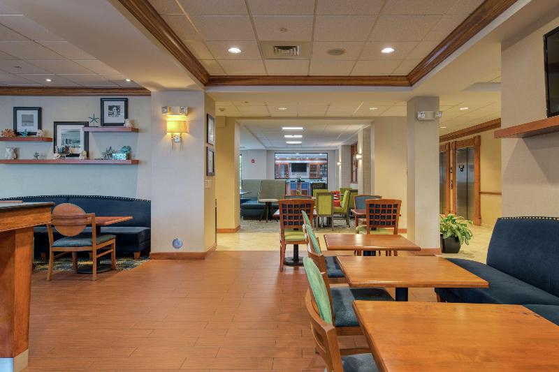 Hampton Inn Wilmingtonuniversity Area/smith Creek Station