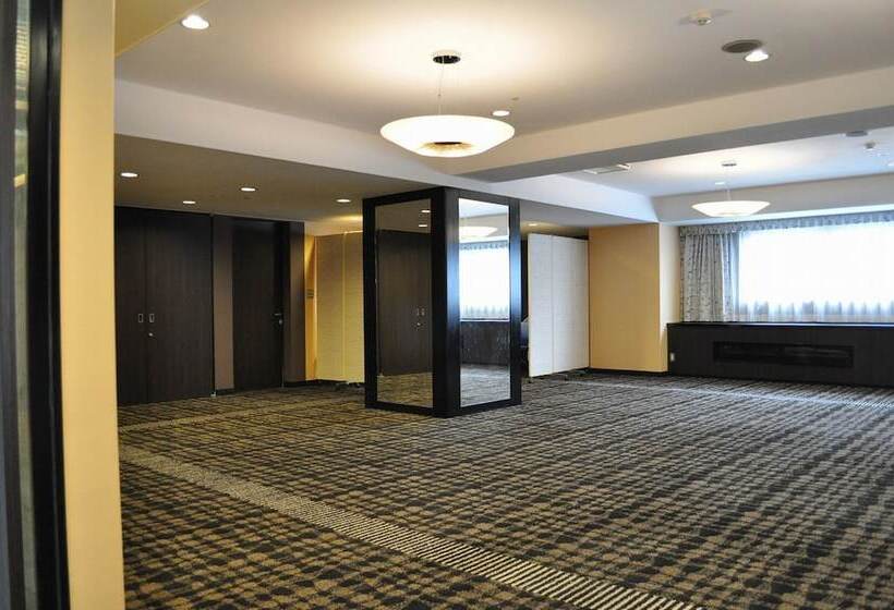 Apa Hotel Toyama Ekimae